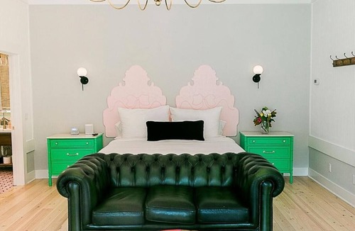 Round Top House | The Frenchie