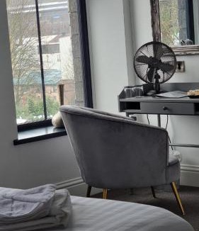 Stocksbridge Hotel | The Friendship Hotel