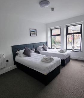 Stocksbridge Hotel | The Friendship Hotel