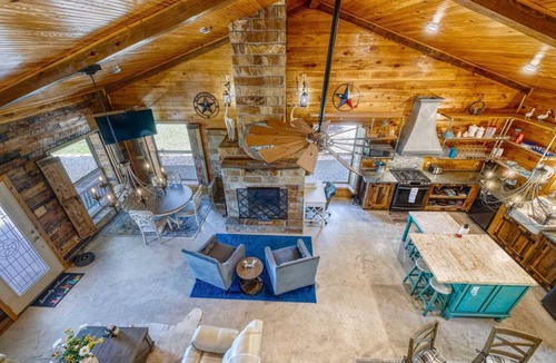 Leakey House | The Frio Hills Hideaway