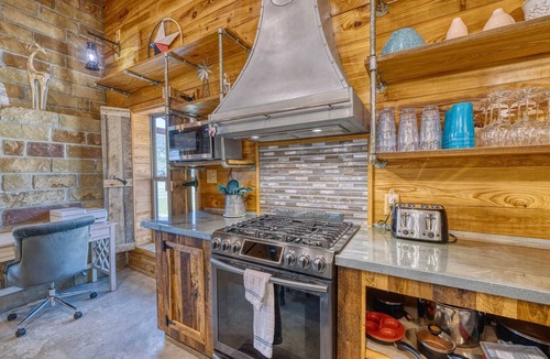 Leakey House | The Frio Hills Hideaway