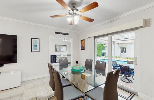 Victoria Park House | The Front House & Cottage
