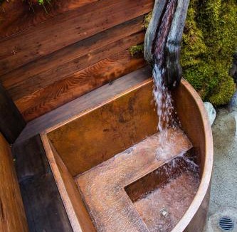 Arcata Hotel | The Front Porch Hidden Oasis
