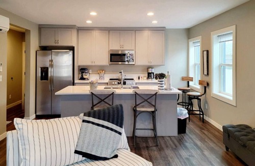 Poulsbo Apartment | The Front St Lofts, sleeps 8