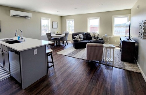 Poulsbo Apartment | The Front St Lofts, sleeps 8