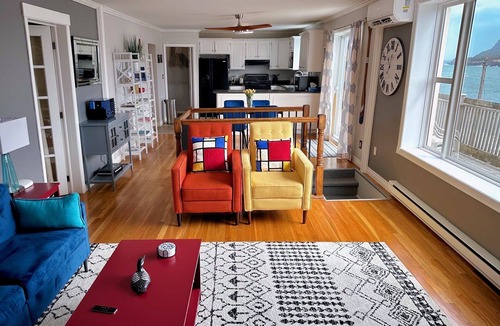 Norman's Cove-Long Cove House | The Full House @ The Homestead Oceanfront Suites