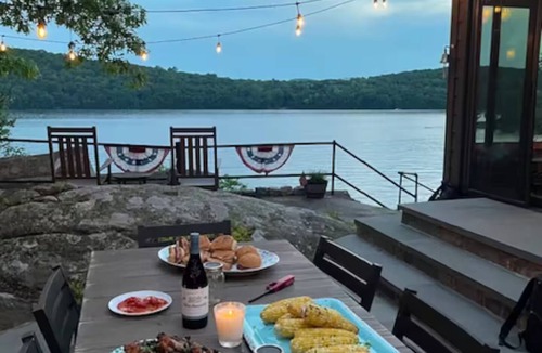 New Milford House | The Full Candlewood Lake Experience