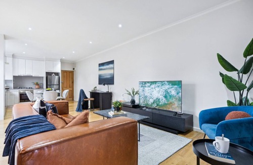 St. Kilda East Apartment | The Fulton Residence