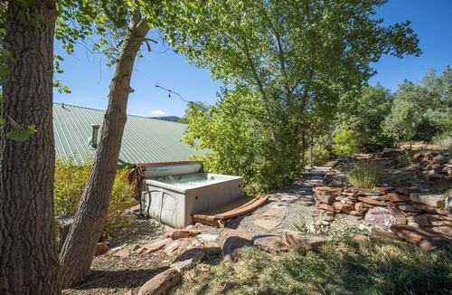 Durango House | The Fun House! Hot tub, Espresso Bar, Views, Foosball, Fire Pit, More!