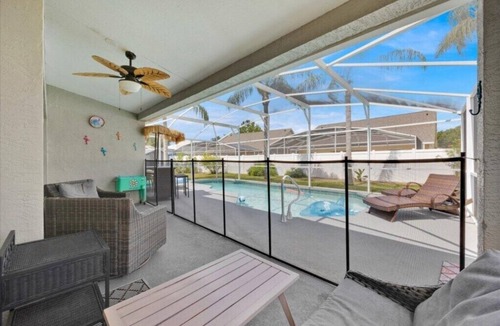Woodridge House | The Fun House! Private Pool