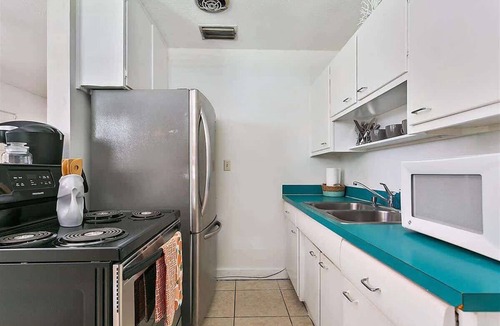 Lakeshore South House | The Funky Cactus House | Team Joseph Ellen