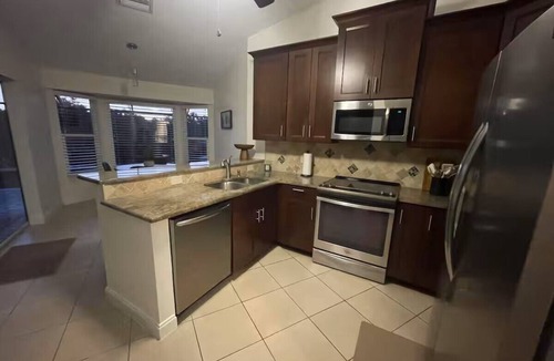Port Charlotte House | The Funky Chicken Lakefront & Heated Pool