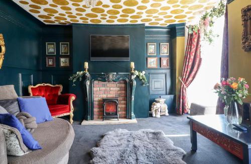 Treffynnon Apartment | The Funky Flat