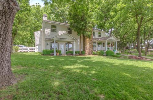 Afton Bed & Breakfast | The Funky Monkey Inn