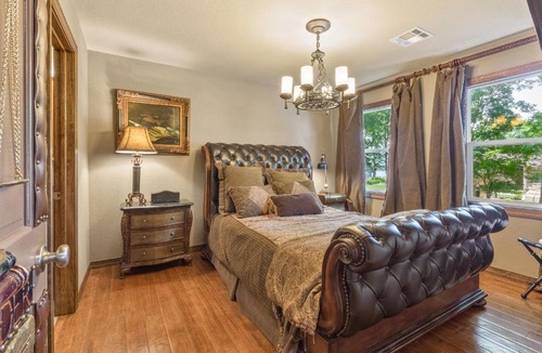 Afton Bed & Breakfast | The Funky Monkey Inn