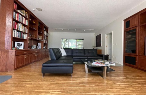 Carlton House | The Gaard House