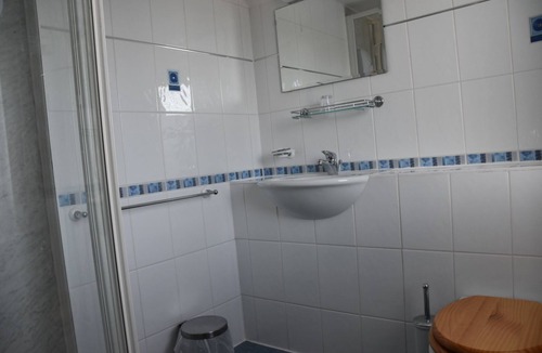 Bathgate Bed & Breakfast | The Gables