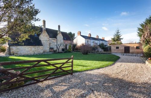 Cow Honeybourne House | The Gables