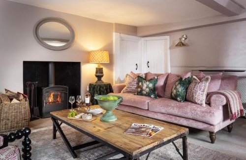 Cow Honeybourne House | The Gables