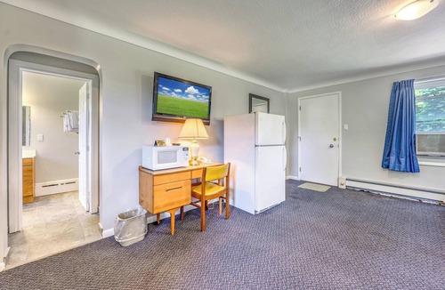 Sarnia Hotel | The Gables inn