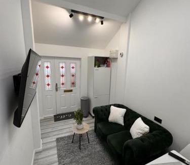 Castle Bromwich Apartment | The Garage Guest House