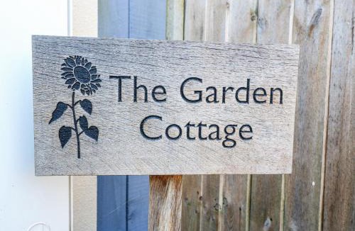 Hinckley House | The Garden Cottage