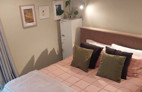 Arthur's Point House | The Garden Getaway - Arthurs Point