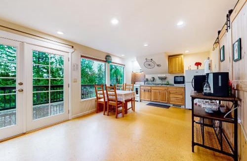 Issaquah Apartment | The Garden Home