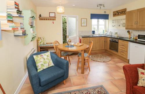 Bridgnorth House | The Garden Lodge