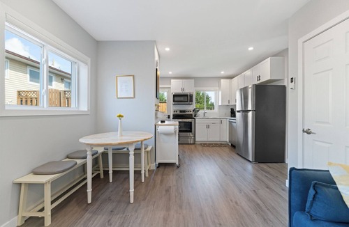 Welland House | The Garden Retreat:1BR,Free Parking+Workspace