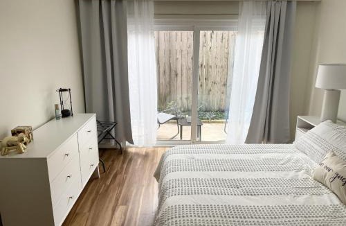 Uptown Apartment | The Garden Room at Galleria