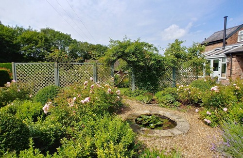 Knutsford House | The Garden Room