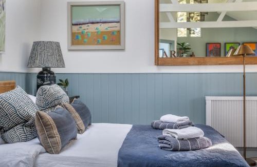 Dorking Ski Chalet | The Garden Studio