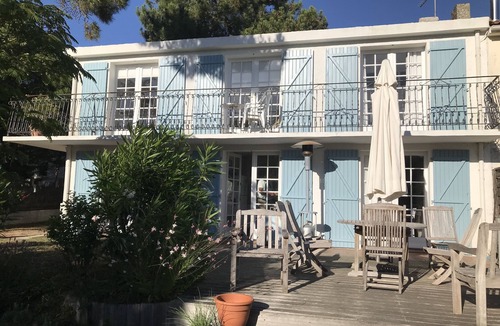 La Barre-de-Monts House | --- THE GARDENER ----