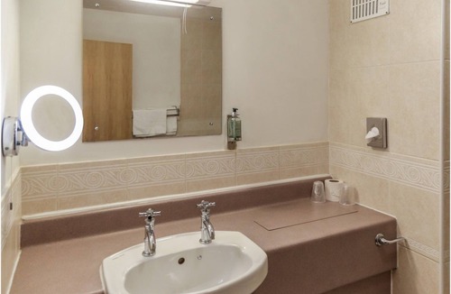 Hillsborough Hotel | The Garrison Hotel