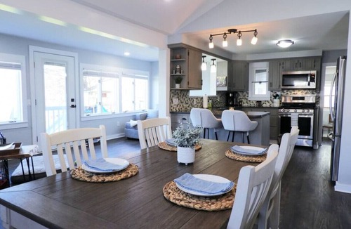 Honeoye Cottage | The Garrison on the Lake