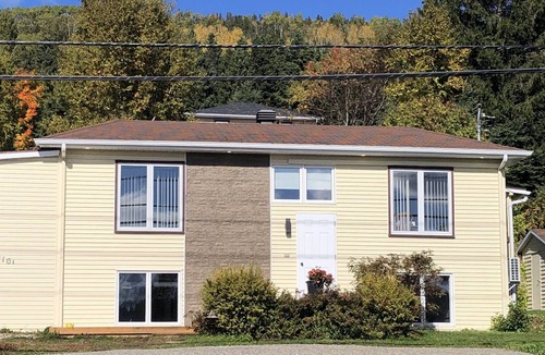 Gaspe Apartment | The Gaspé Bay villa near Forillion Park