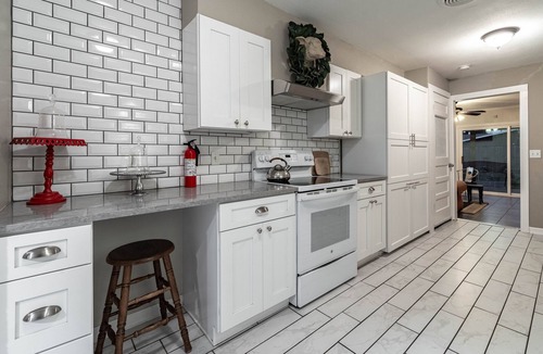 Lubbock House | The Gaston Haus - 4 Bedroom/2 Bath European Experience