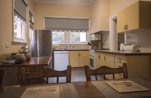 Beechworth House | The gate @ Beechworth