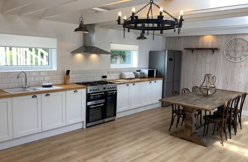 Freshwater Bay Apartment | The Gate