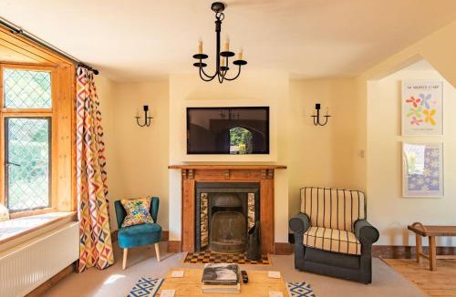 Folkestone House | The Gate House by Bloom Stays