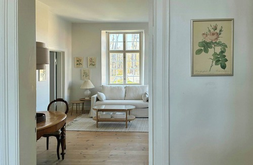 Svendborg Apartment | The gatehouse at Valdemar's Castle with views