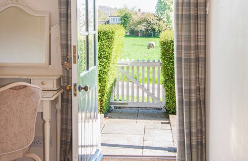 Wells Cottage | The Gatehouse Cottage