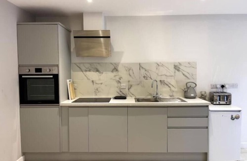 Holt House | The Gatehouse Lodge