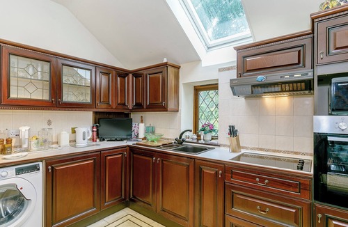 Dronfield Cottage | The Gatehouse-UK11836