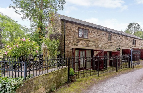 Dronfield Cottage | The Gatehouse-UK11836