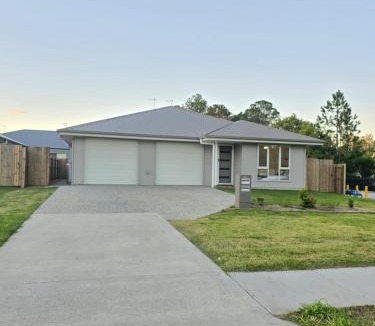 Loganlea House | The Gateway to Sunshine State