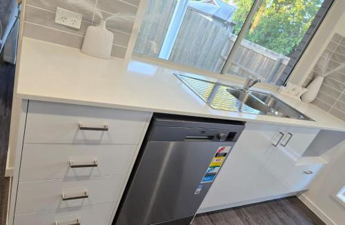 Loganlea House | The Gateway to Sunshine State