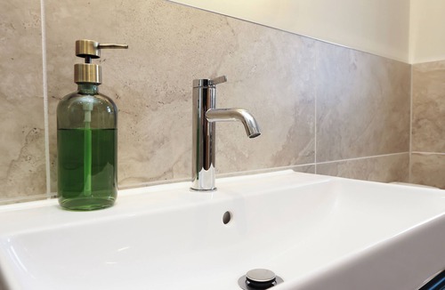 Redbrook House | The Gathering Barn Sleeps 12