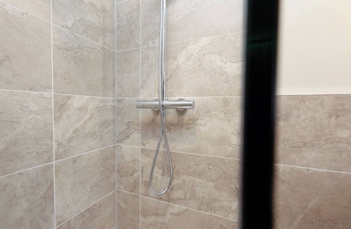 Redbrook House | The Gathering Barn Sleeps 12